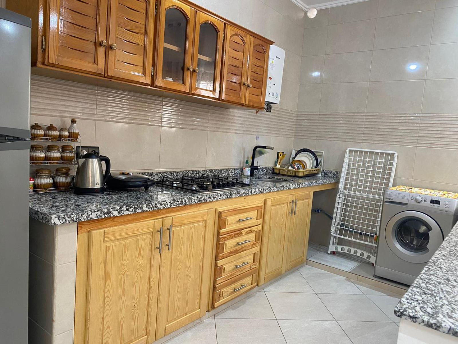 Appartement Proche De La Corniche 胡塞马 外观 照片